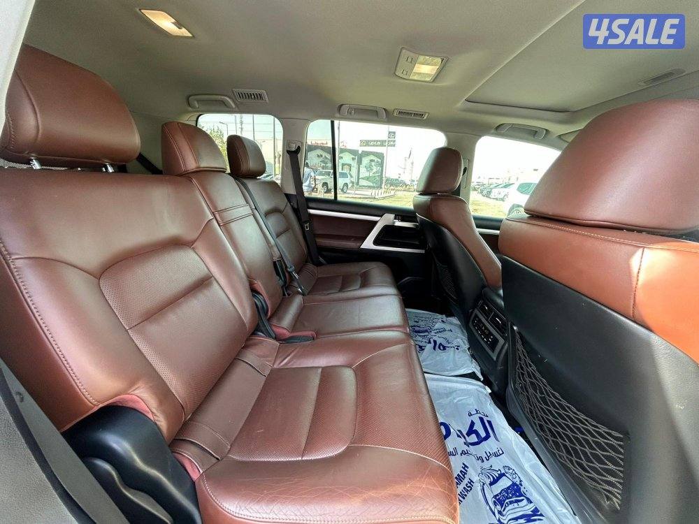 تويوتا لاندكروزر 5.7 VX.R -V84