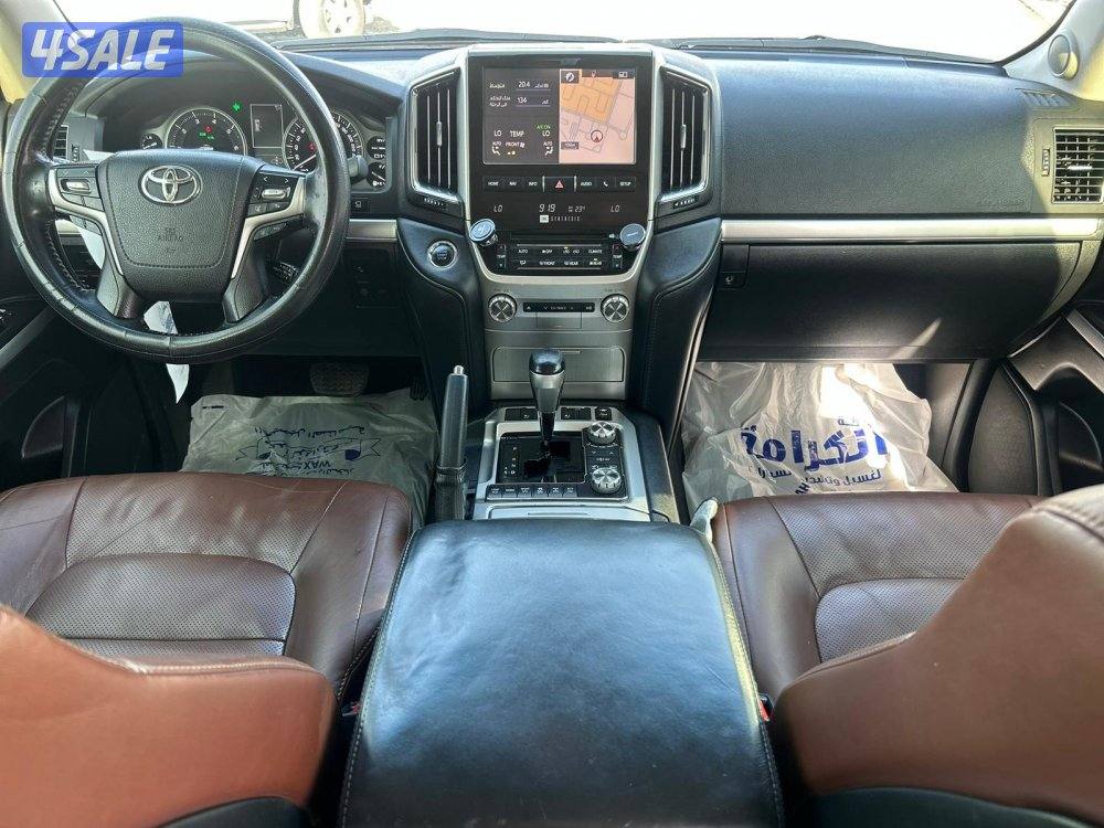 تويوتا لاندكروزر 5.7 VX.R -V87