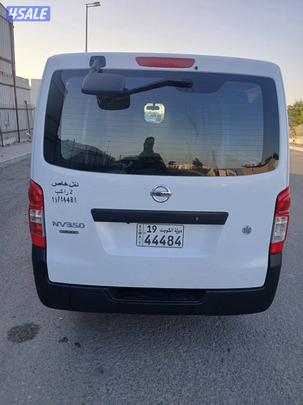 للبيع باص نيسان اورفان بوكس مقفل موديل ٢٠٢١1