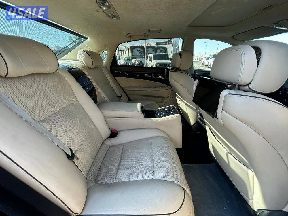 هيواندى سينتينيال.V84