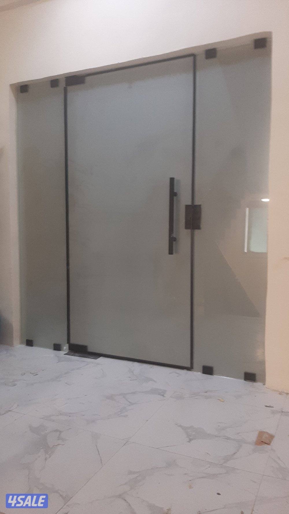 فني.زجاج 50600359 تركيب جميع نواع زجاج واسكريت واشاورات وامرايه0