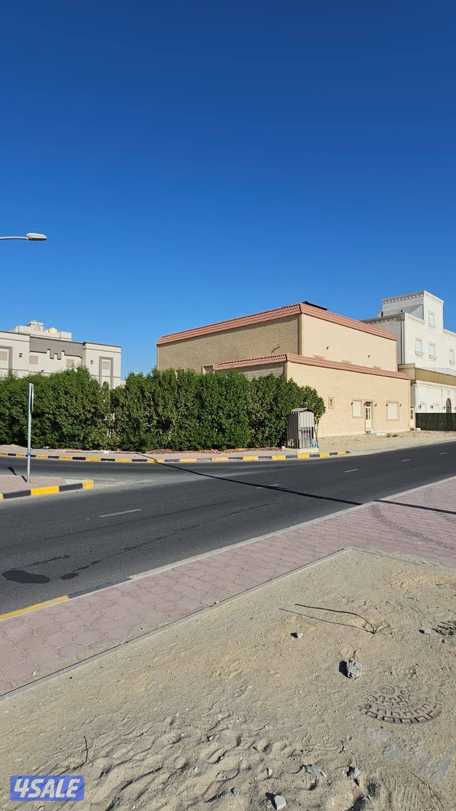 ■فرصه لاتعوض .. والبيعه لقطه .. (بيت راس) بصباح الأحمد قطاع D قطعة 30