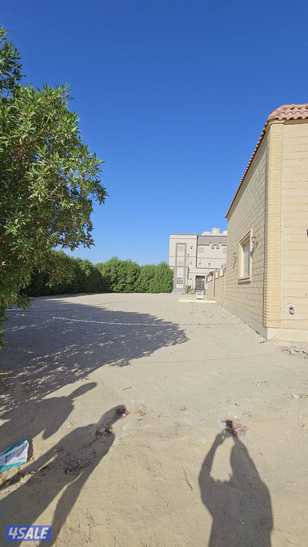 ■فرصه لاتعوض .. والبيعه لقطه .. (بيت راس) بصباح الأحمد قطاع D قطعة 35