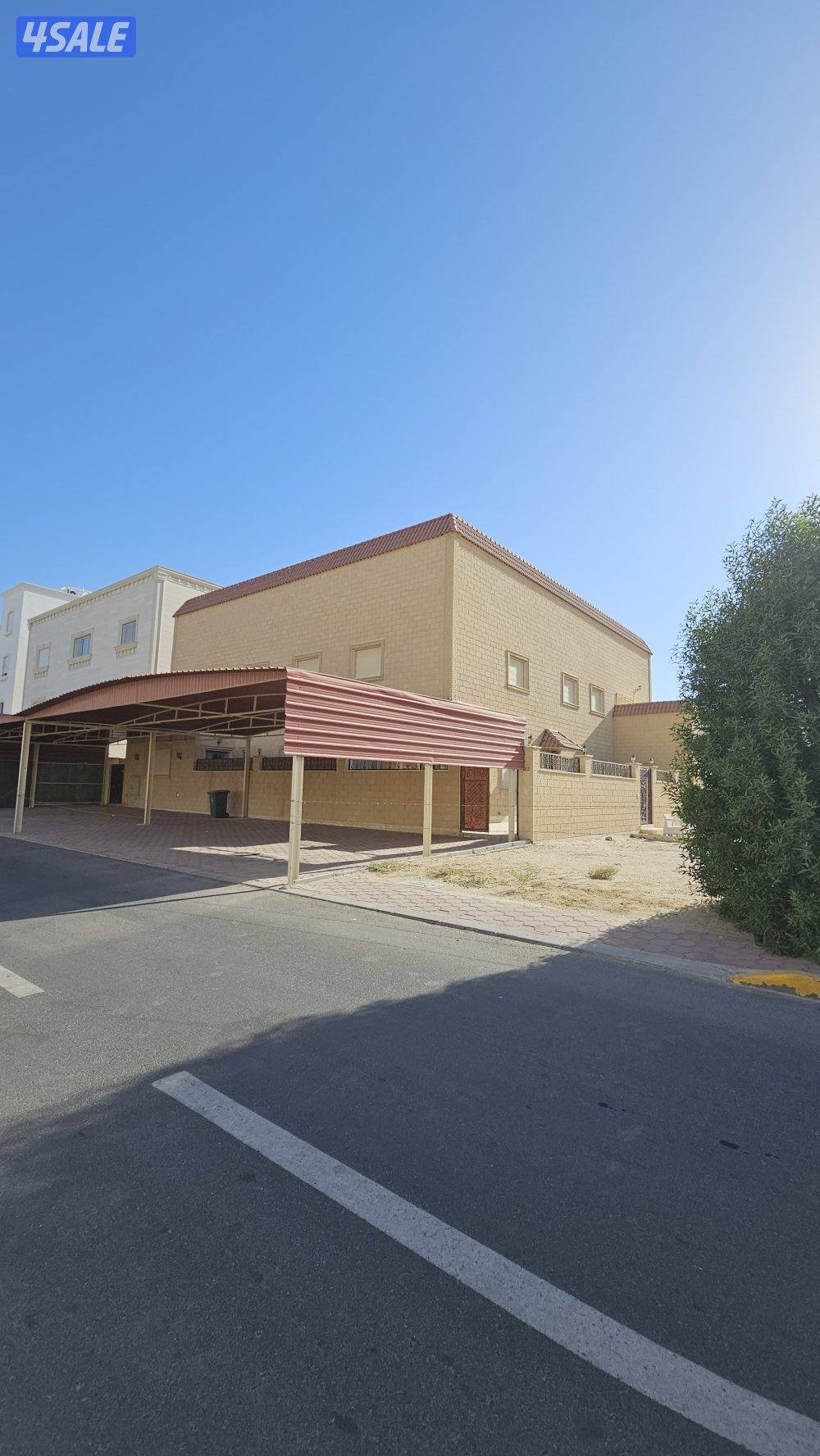 ■فرصه لاتعوض .. والبيعه لقطه .. (بيت راس) بصباح الأحمد قطاع D قطعة 38