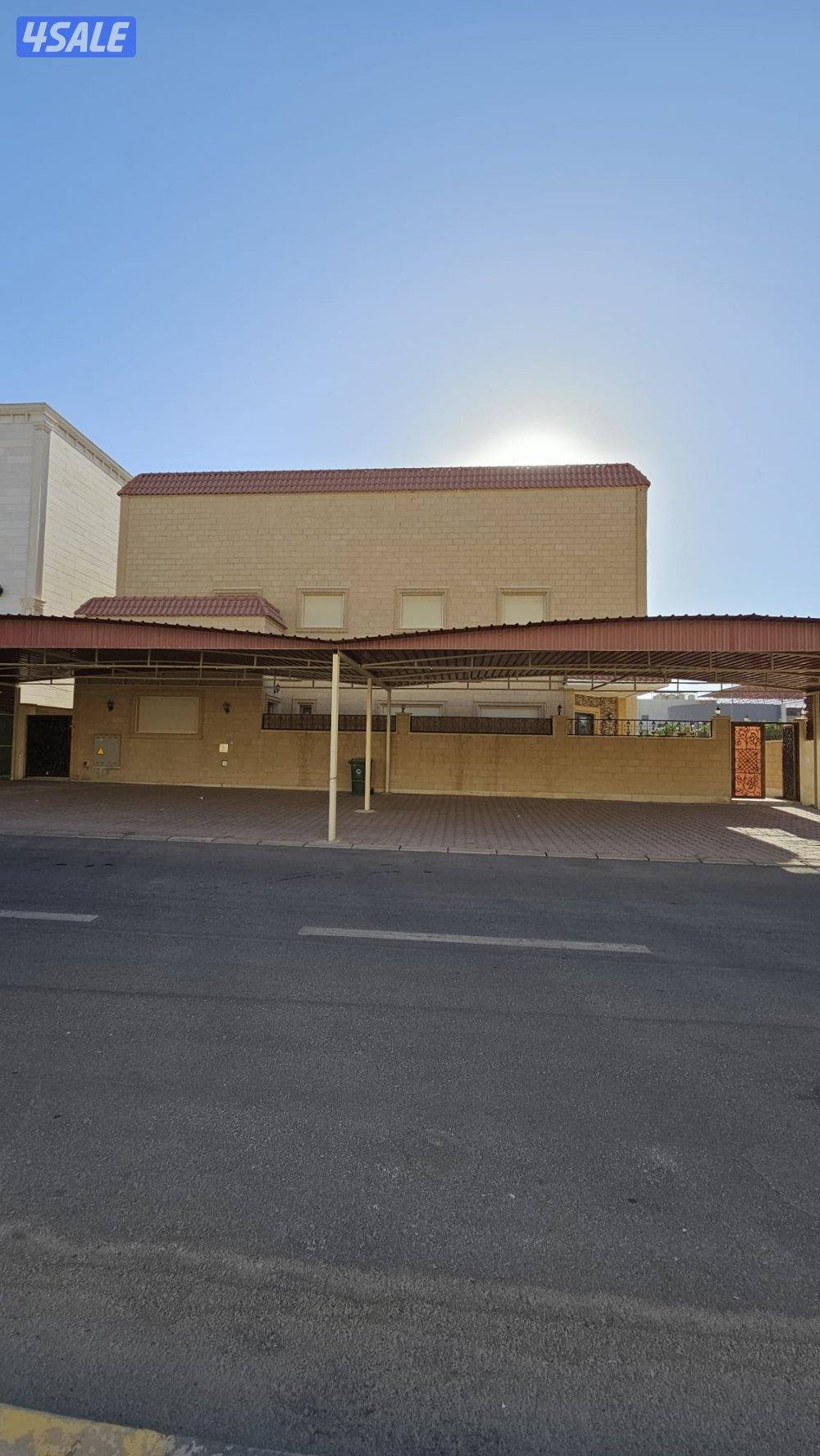 ■فرصه لاتعوض .. والبيعه لقطه .. (بيت راس) بصباح الأحمد قطاع D قطعة 313