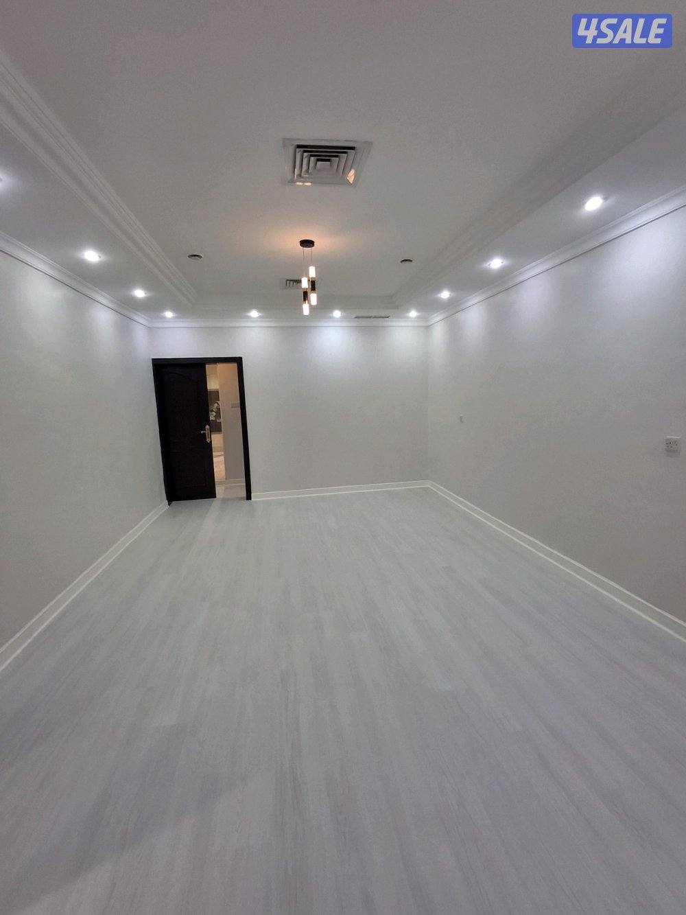 للايجار شقه تشطيب جديد جابر العلى0