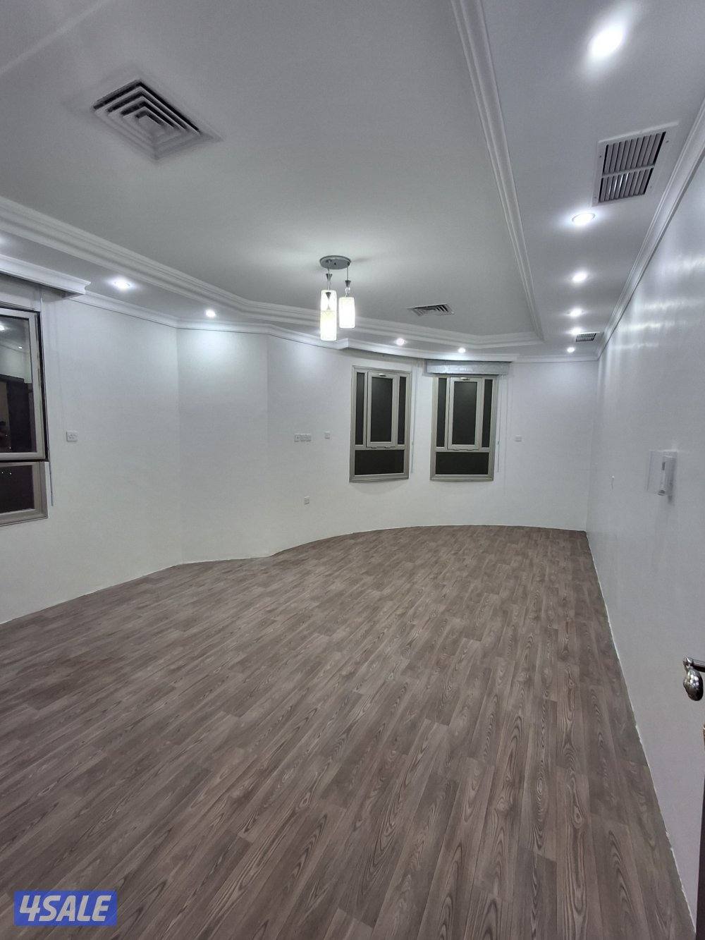 للايجار شقه تشطيب جديد جابر العلى2