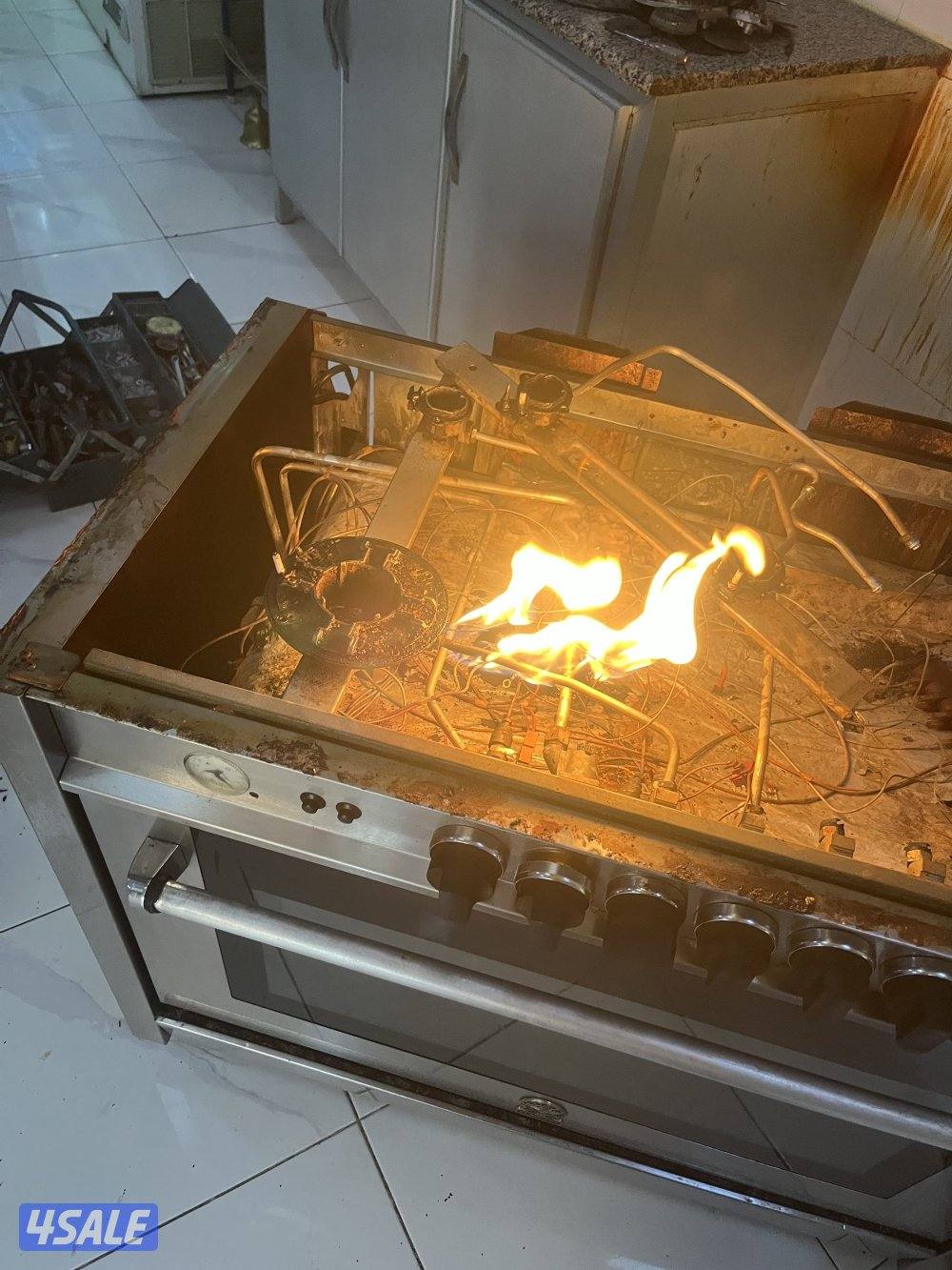 تنظيف وصيانة طباخات ومداخن (100%)11