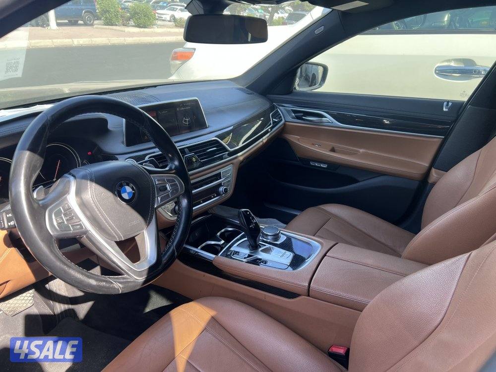 BMW 740LI بحالة ممتازة3