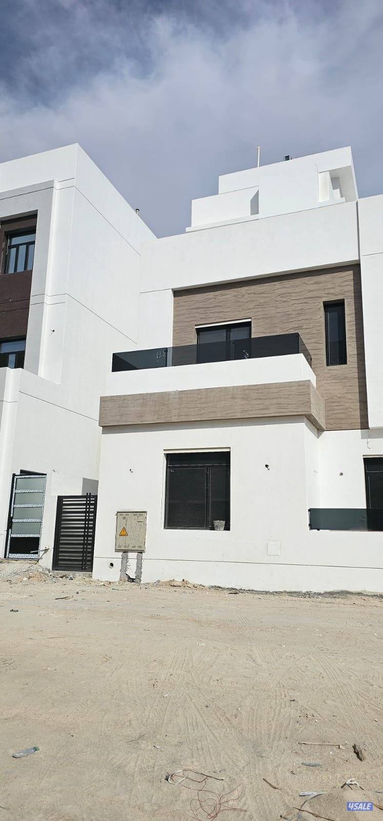 زجاج ومرايا فاخرة بتصاميم عصرية وجودة عالية12