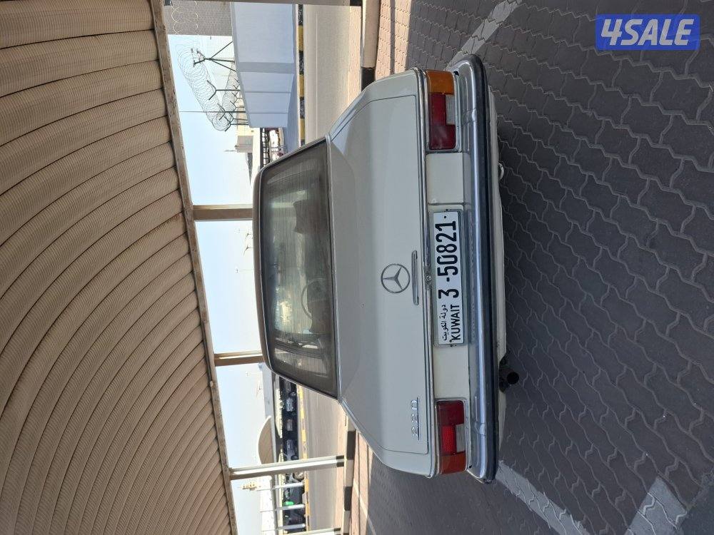 مرسيديس ٢٢٠3