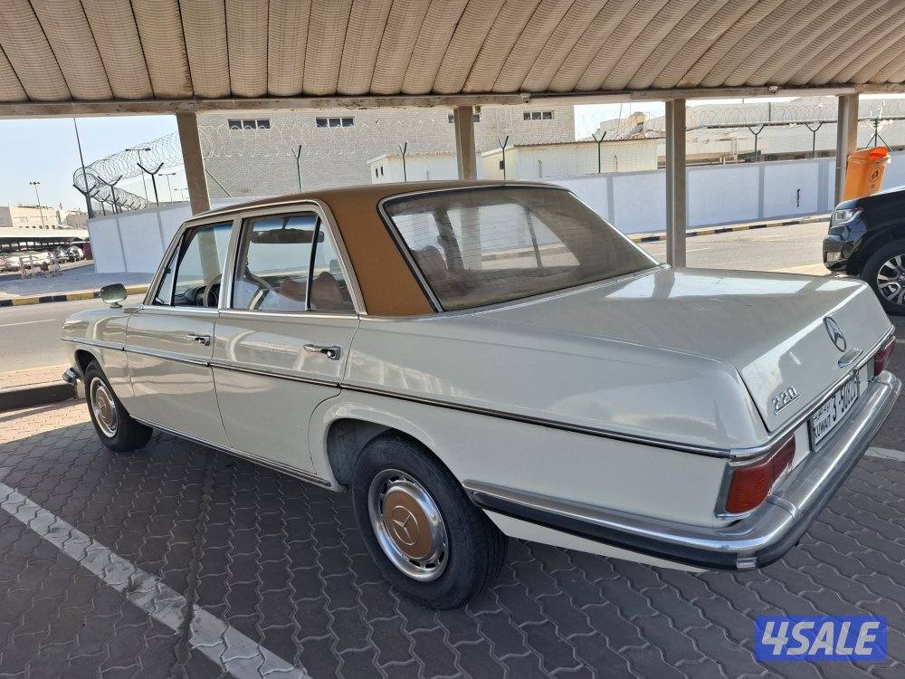 مرسيديس ٢٢٠4