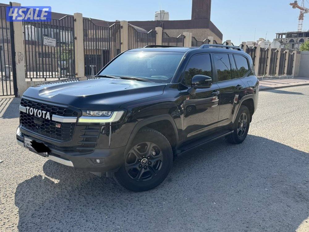 لاندكروز Gr 2022 الساير بنزين صبغ الوكالة و بحالة الوكالة شرط الفحص1