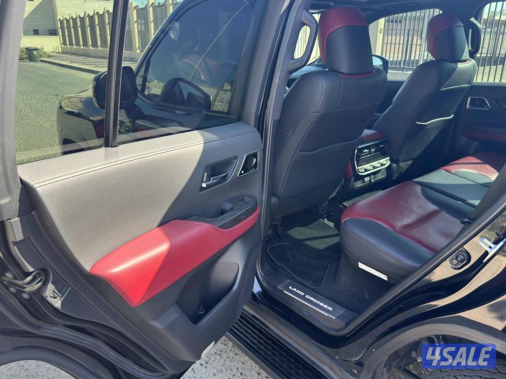 لاندكروز Gr 2022 الساير بنزين صبغ الوكالة و بحالة الوكالة شرط الفحص7