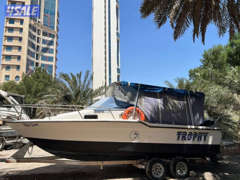 للبيع او للبدل طراد بيلاينر تروفي اصلي ٢٦ قدم4