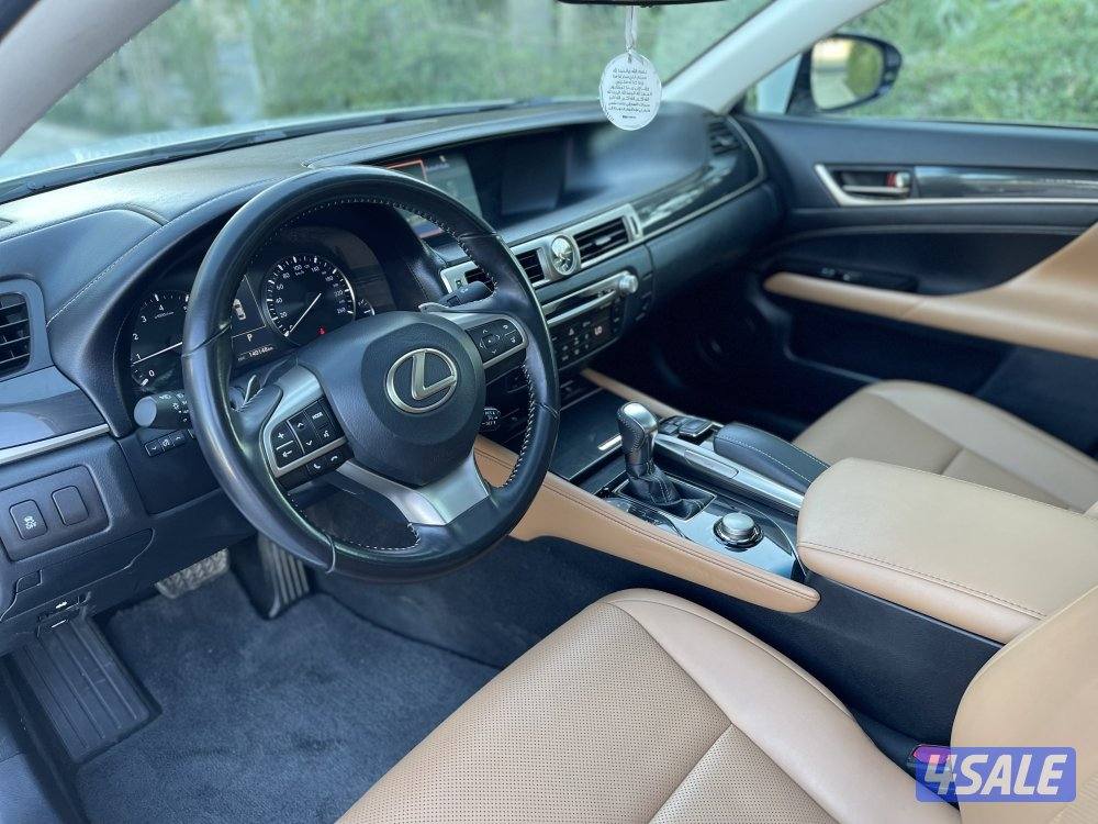 لكزس GS300 المالك الاول موديل 20188