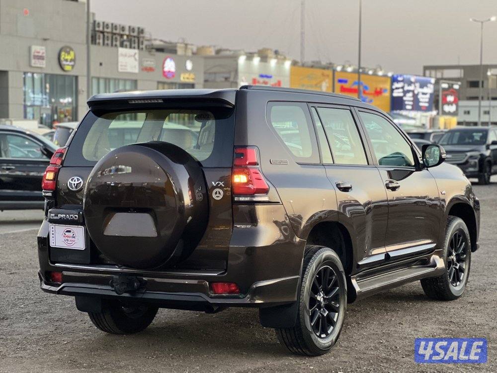 للبيع تويوتا برادو VX 2021 بلاك اديشن5