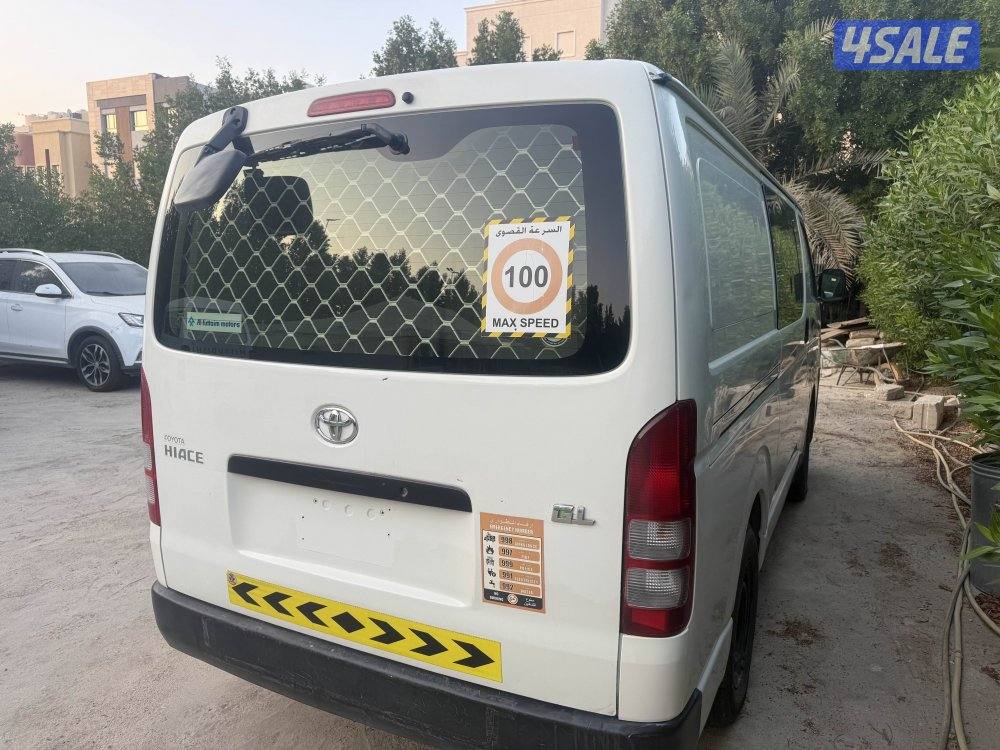 للبيع تويوتا هاي ايس نص مقفل3