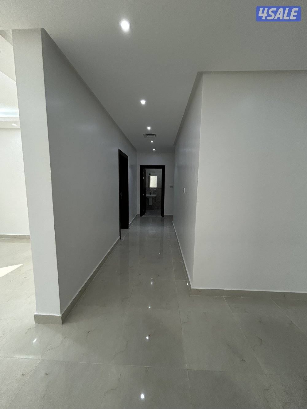 شقه للإيجار في سعد العبدالله4