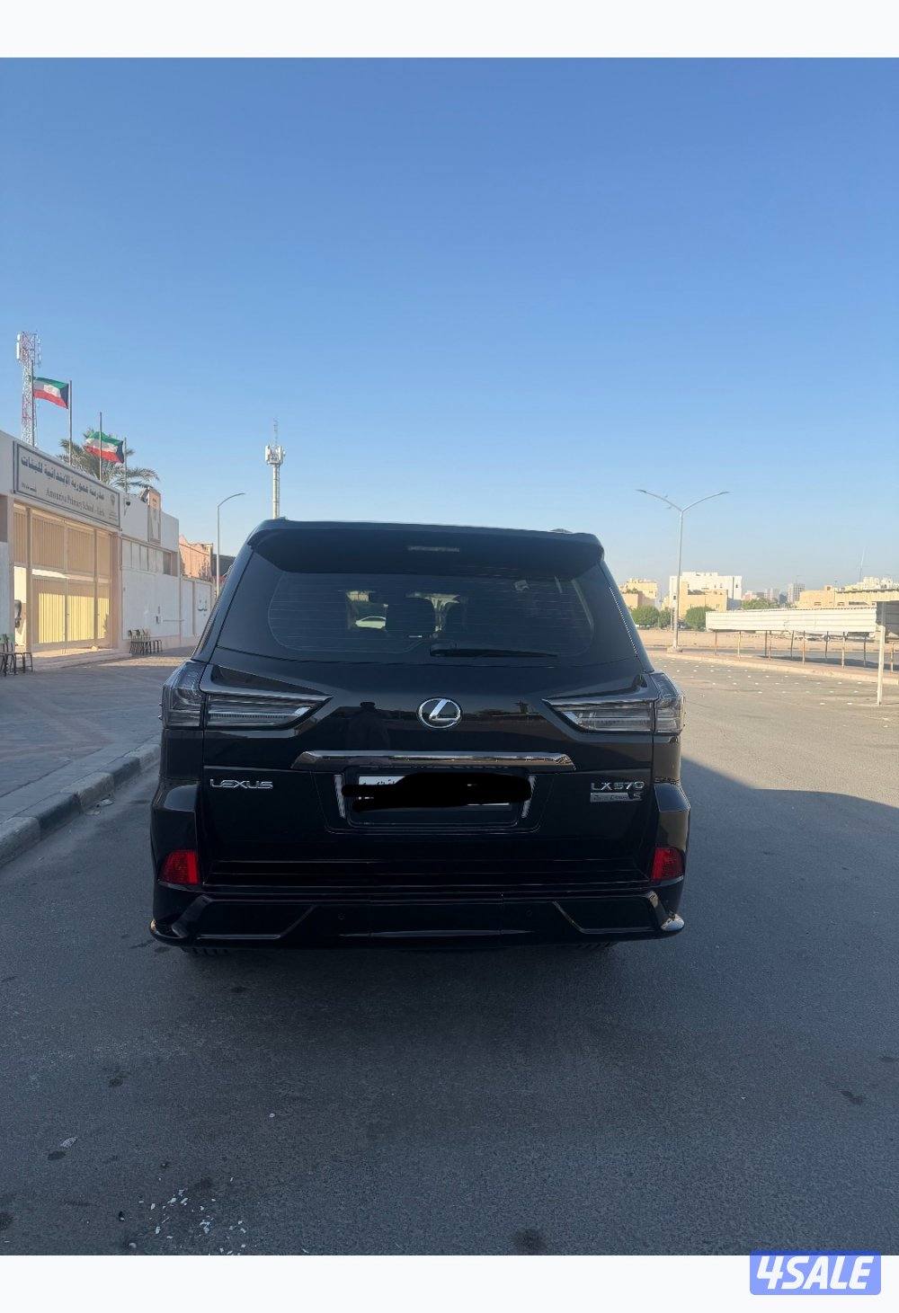 للبيع جيب لكزز LX 570 بلاك اديشن1