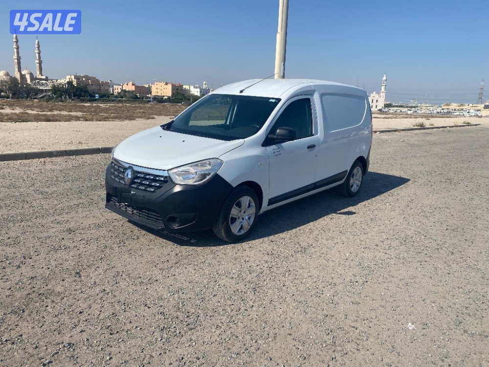 2022 ريـنـو Van4