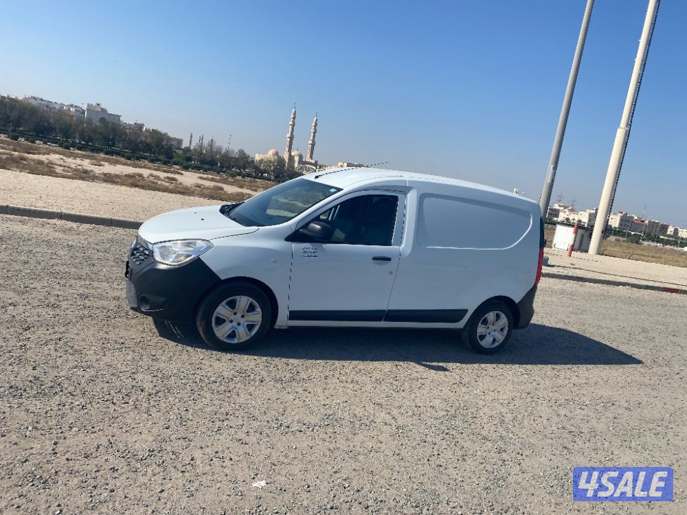 2022 ريـنـو Van9