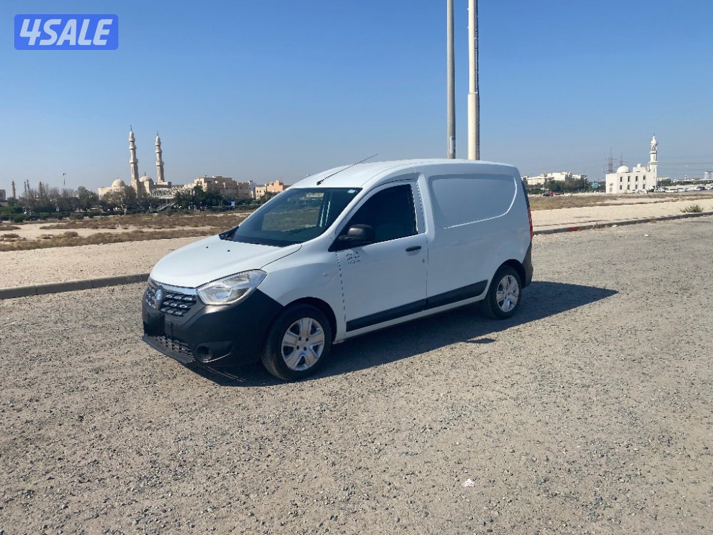 2022 ريـنـو Van10