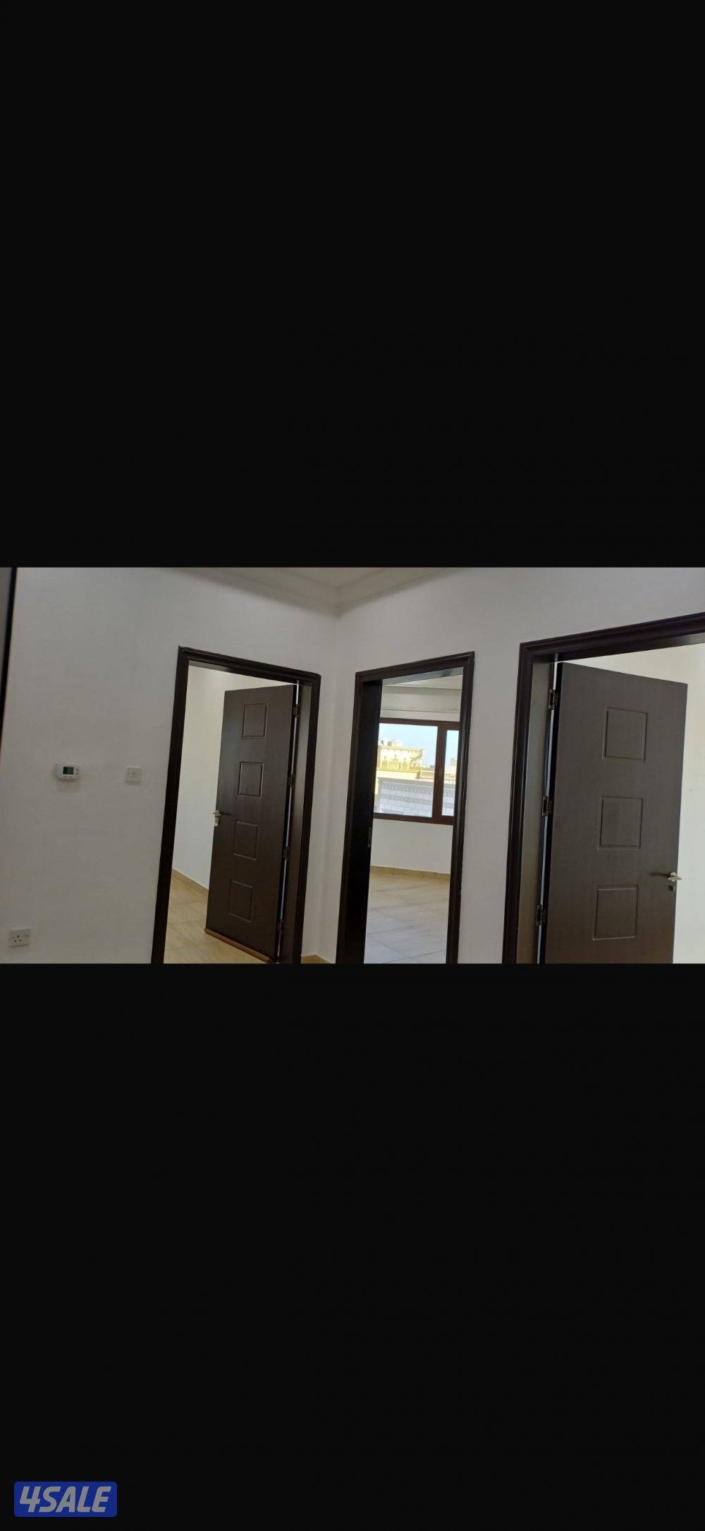 شقة بجانب جامعة الكويت المدينة الجامعية، 3غرف و3 حمام ومطبخ مجهز وغرفة3