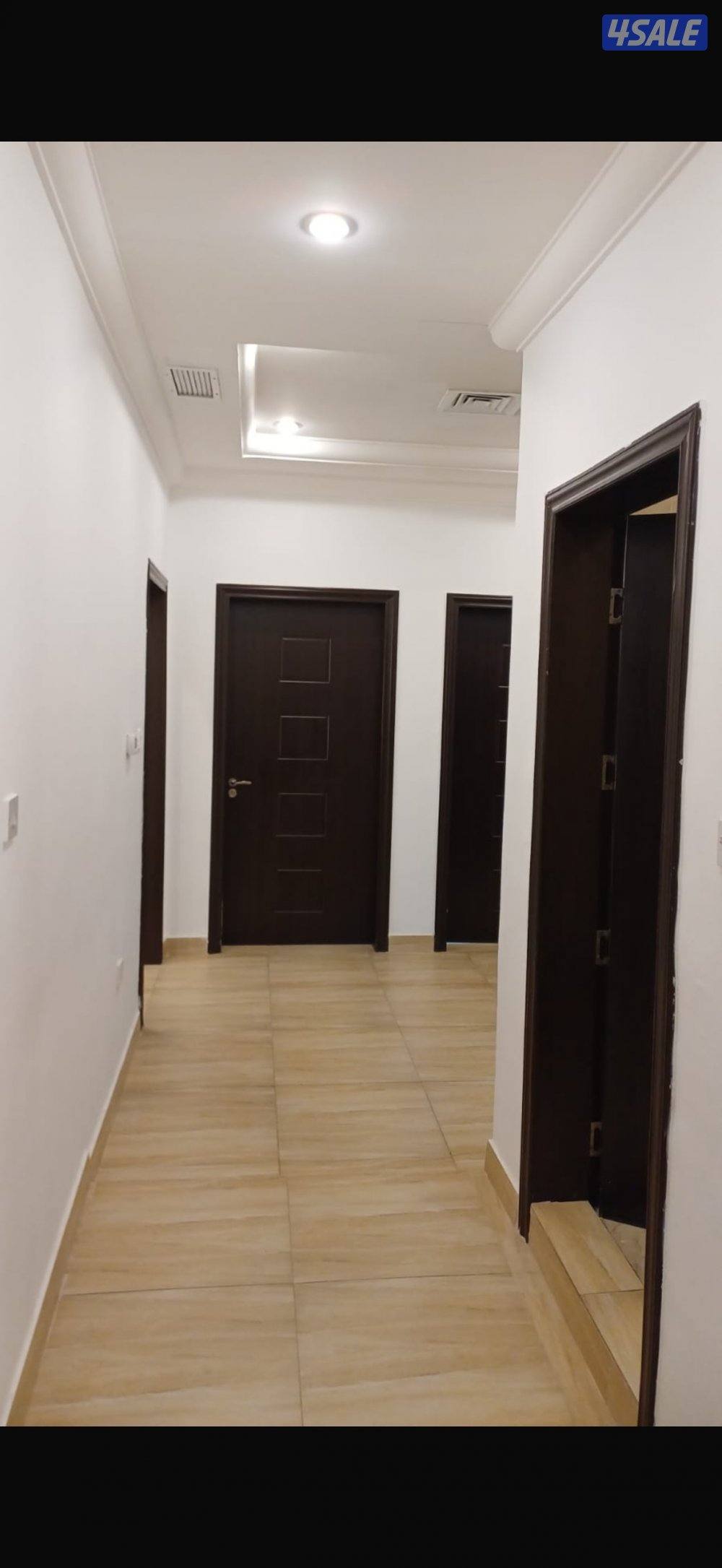 شقة بجانب جامعة الكويت المدينة الجامعية، 3غرف و3 حمام ومطبخ مجهز وغرفة7