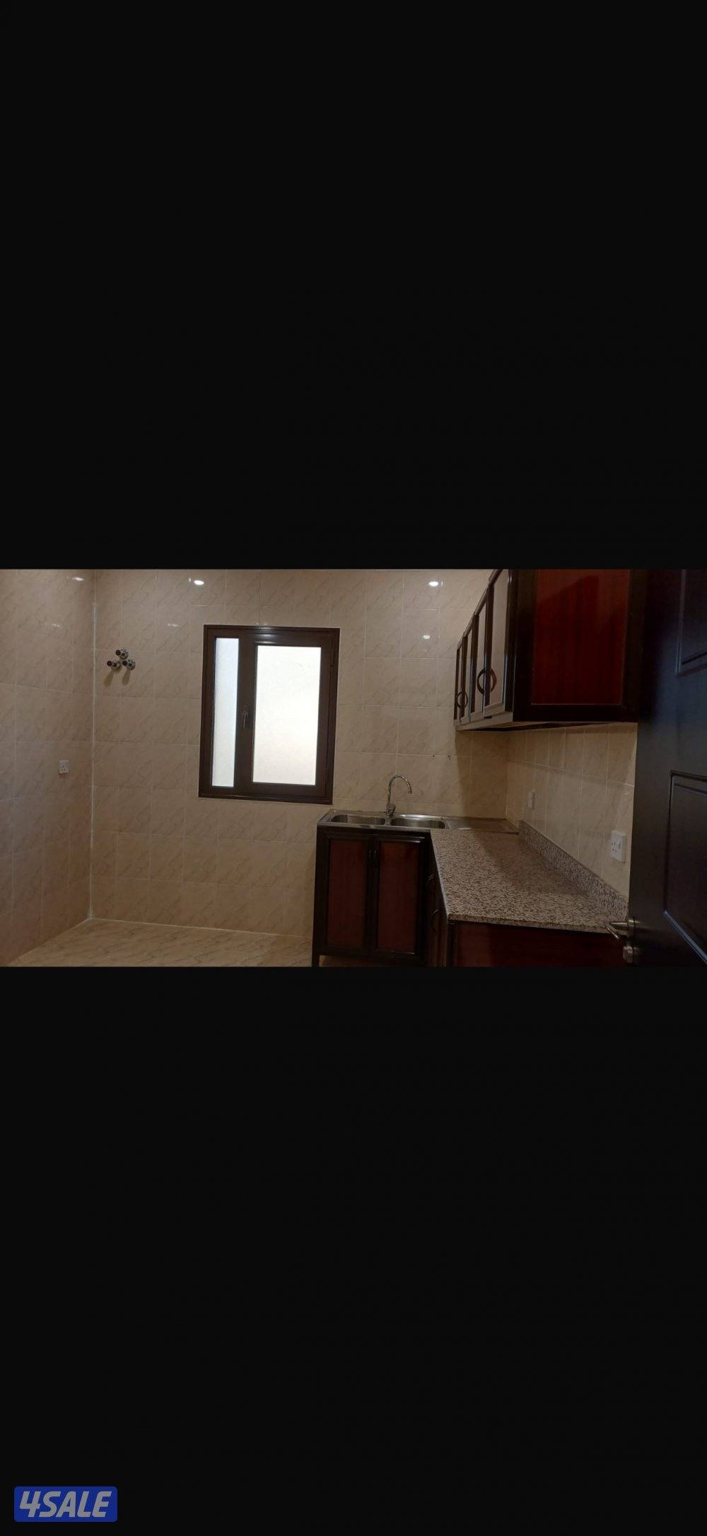 شقة بجانب جامعة الكويت المدينة الجامعية، 3غرف و3 حمام ومطبخ مجهز وغرفة8