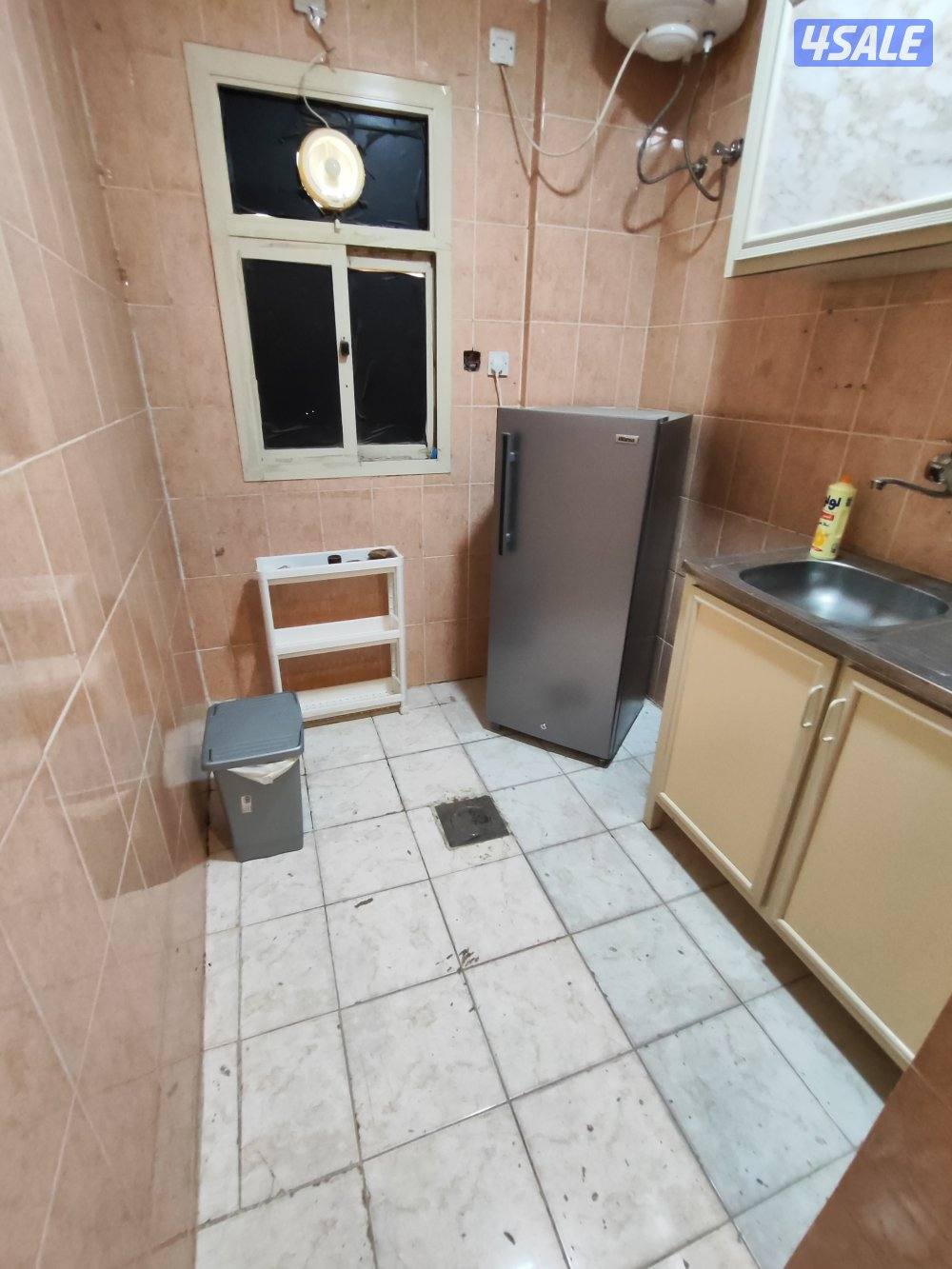 شقق لايجار حولي خلو وفاضي مساحه كبيره غرفة صاله حمام مطبخ باركن سيارات9