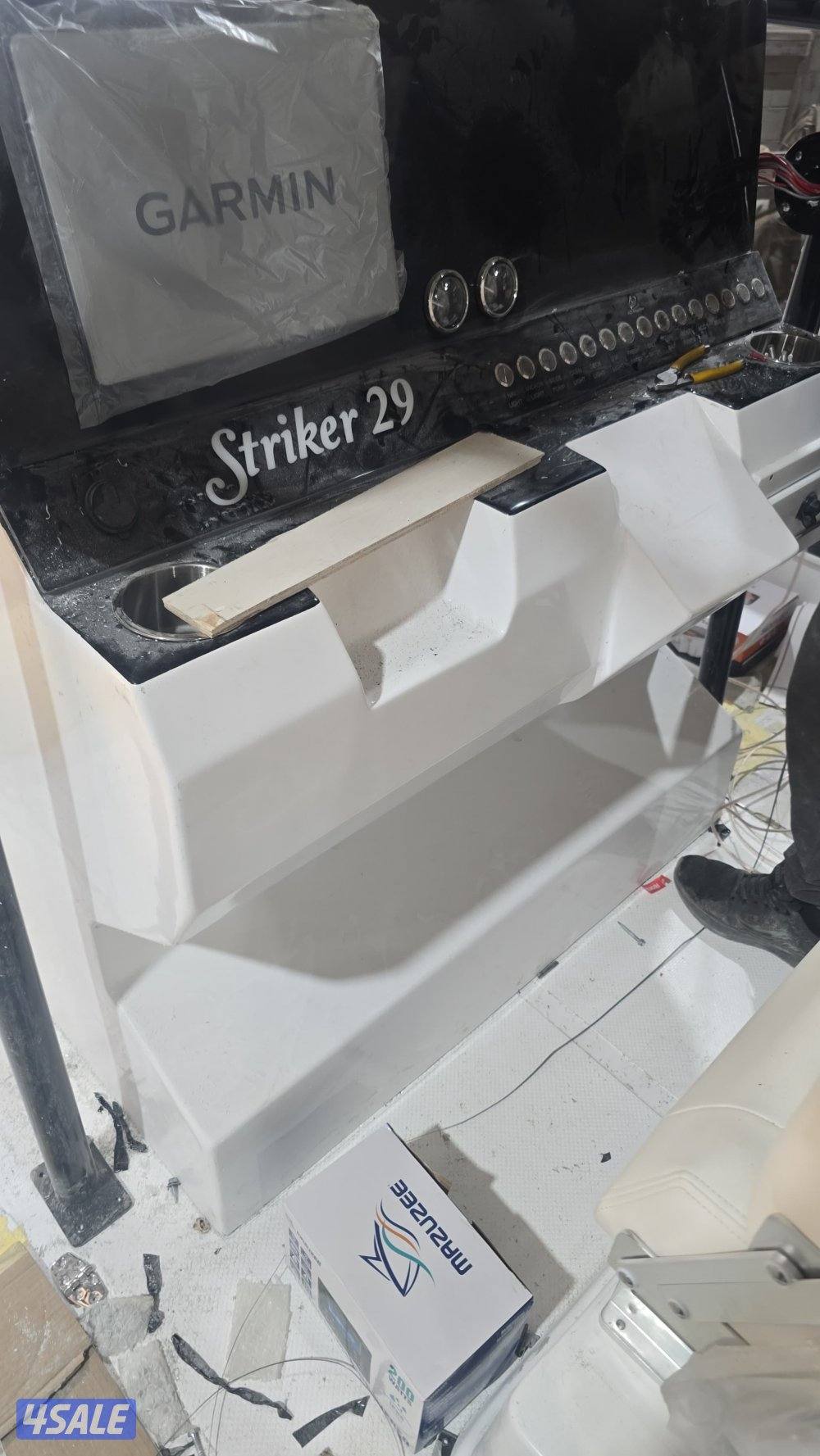 Suzuki, Yamaha & Mercury engine installation.Engine repair. Fibre work0