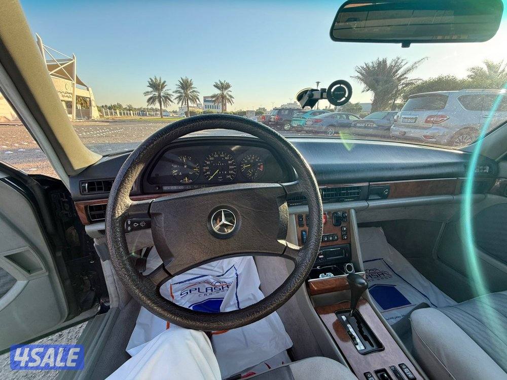 للبيع sel300 موديل 1988 شرط ماشي 78الف لارج فتحة صبغ الوكاله8