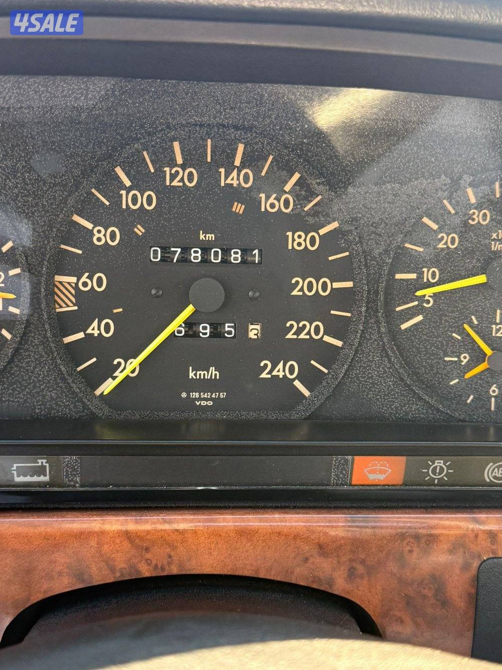 للبيع sel300 موديل 1988 شرط ماشي 78الف لارج فتحة صبغ الوكاله11