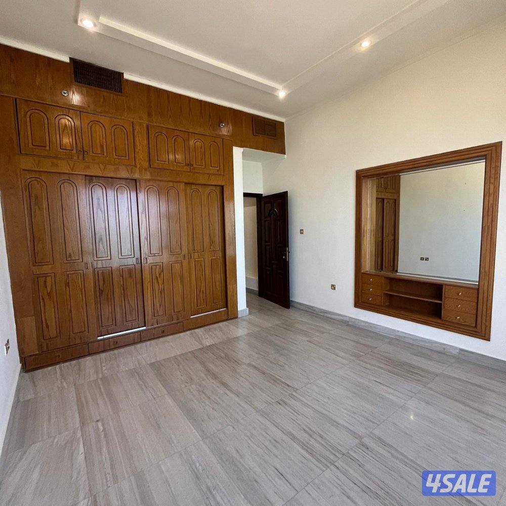 دور كامل إطلالة بحرية للإيجار في الشعب البحري قطعة 83