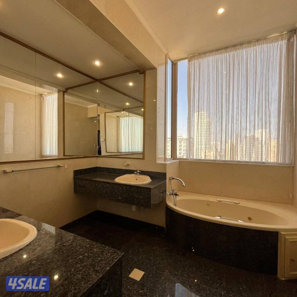 دور كامل إطلالة بحرية للإيجار في الشعب البحري قطعة 87