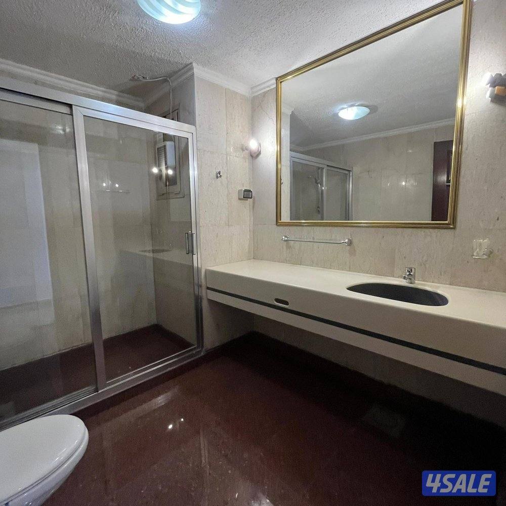 دور كامل إطلالة بحرية للإيجار في الشعب البحري قطعة 88