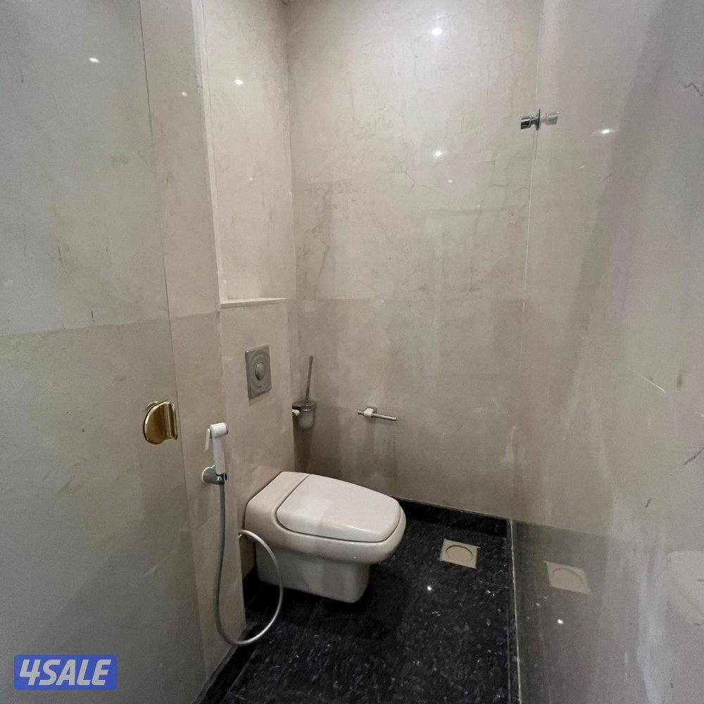 دور كامل إطلالة بحرية للإيجار في الشعب البحري قطعة 810