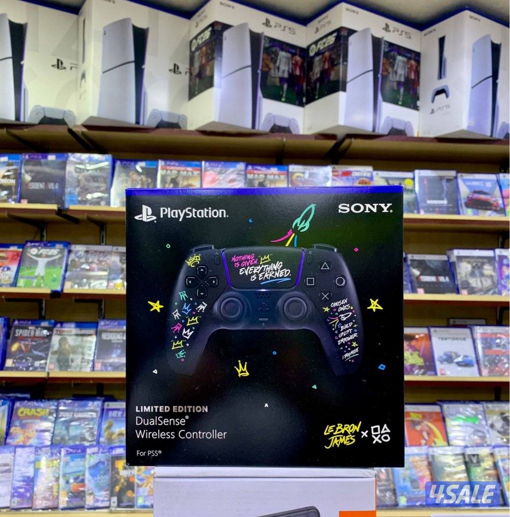 عندك اجهزة بلاستيشن 4و5 واكس بوكس سريس تبي تبيعه نشتريه منك8