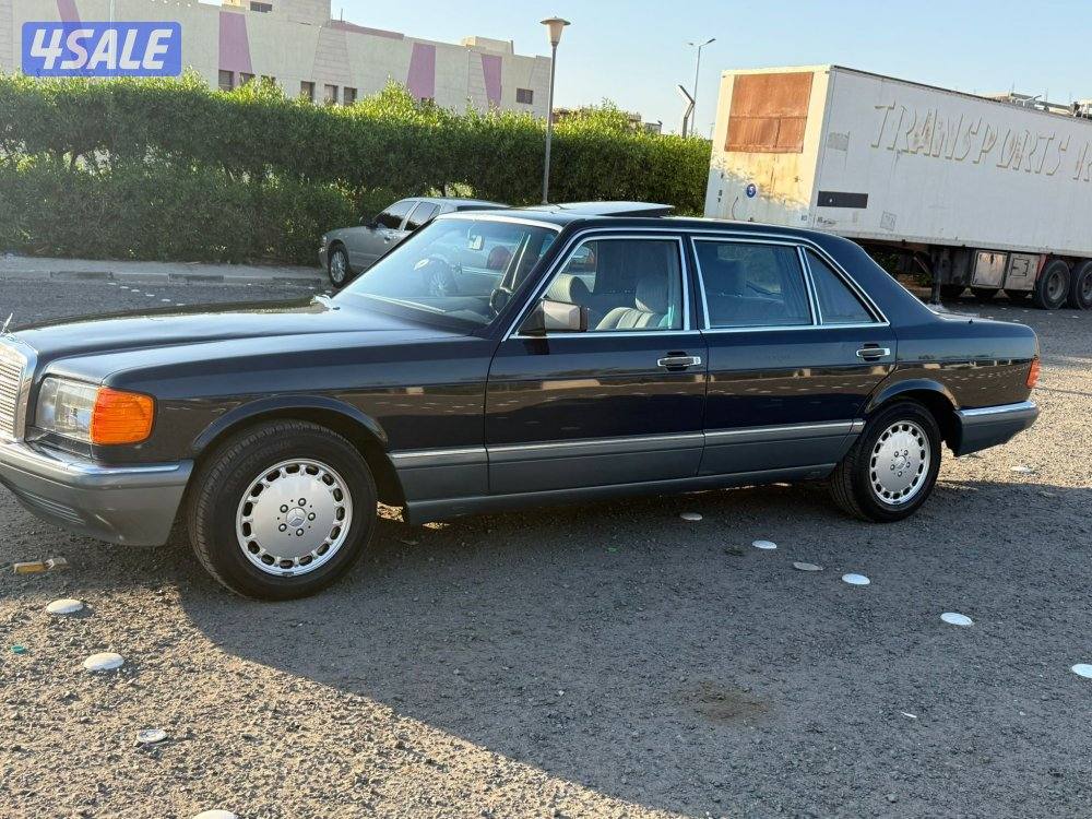 للبيع sel300 موديل 1988 شرط الفحص  ماشي 78الف لارج فتحة صبغ الوكاله0