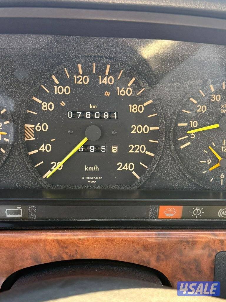 للبيع sel300 موديل 1988 شرط الفحص  ماشي 78الف لارج فتحة صبغ الوكاله8