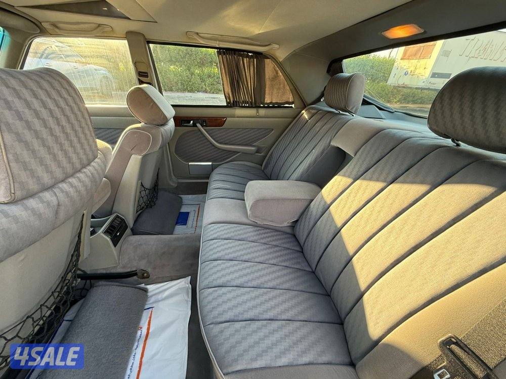 للبيع sel300 موديل 1988 شرط الفحص  ماشي 78الف لارج فتحة صبغ الوكاله10