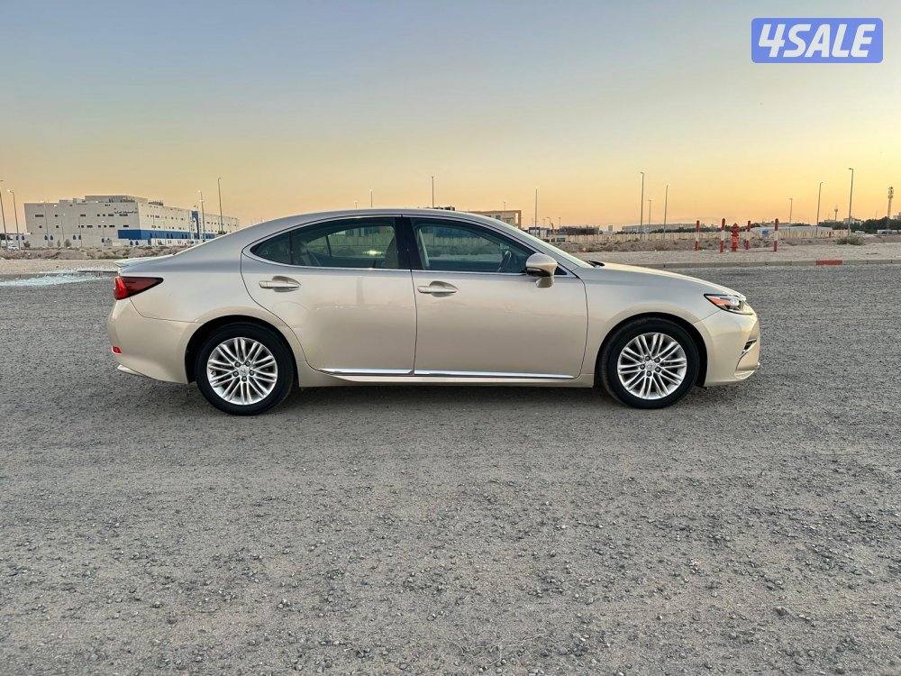 لكزس ES 250 موديل ٢٠١٧ صبغ وكالة3