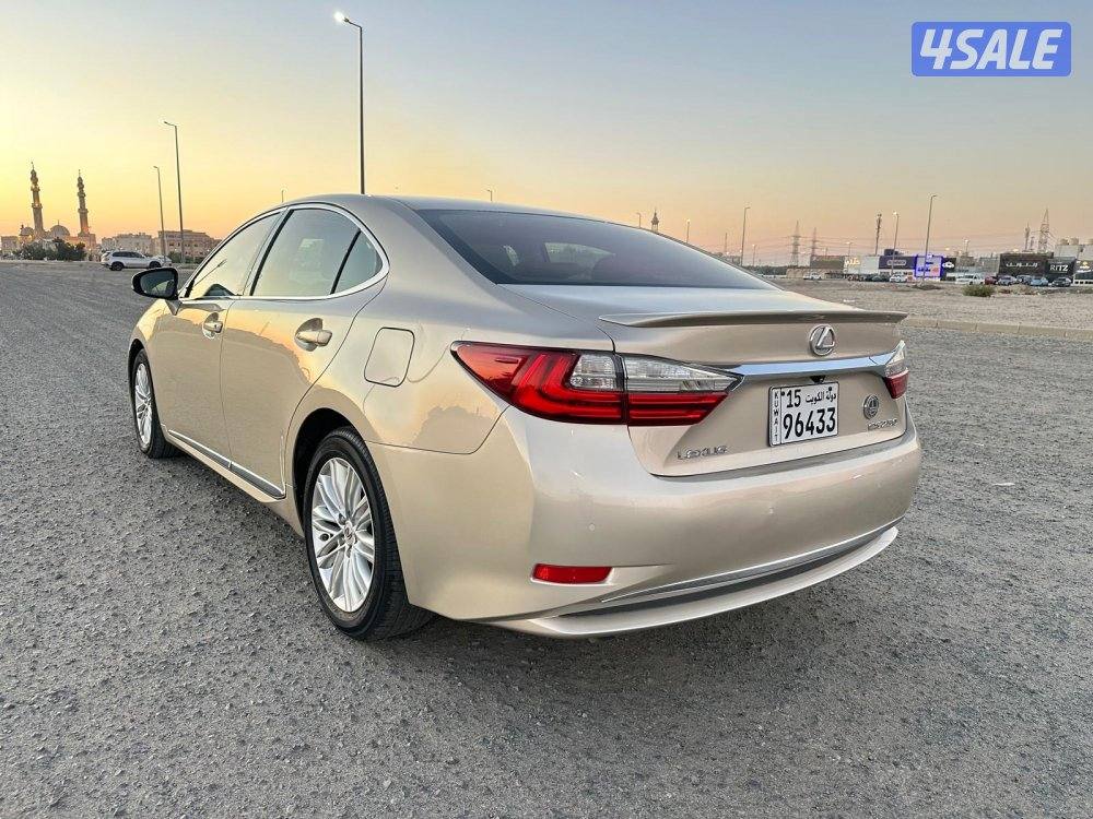 لكزس ES 250 موديل ٢٠١٧ صبغ وكالة7