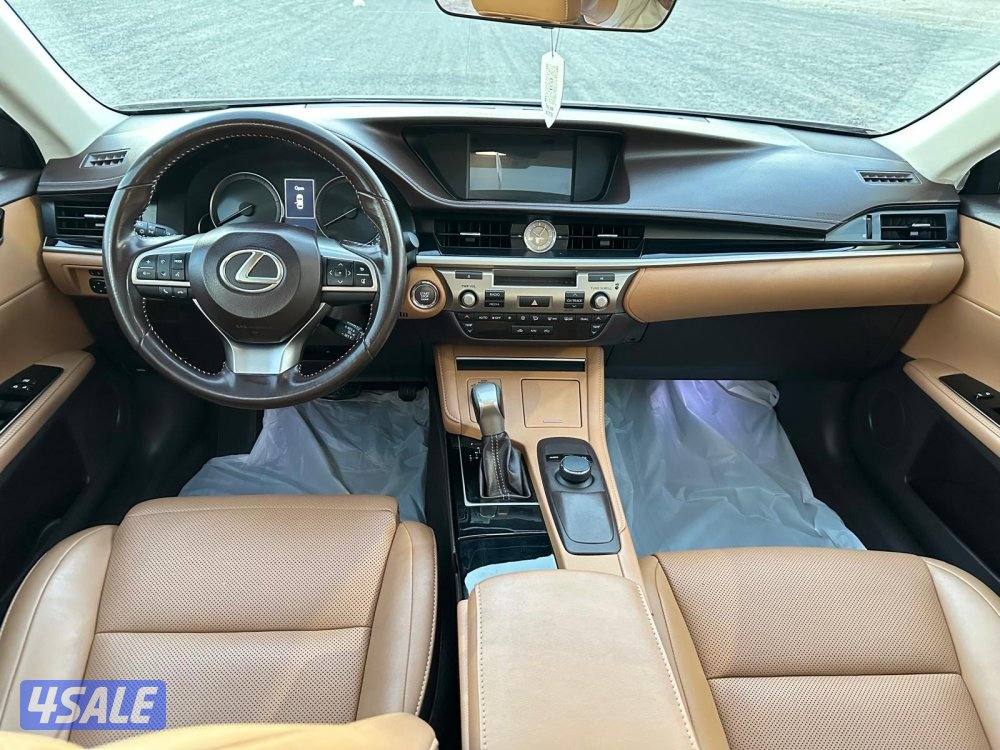 لكزس ES 250 موديل ٢٠١٧ صبغ وكالة10
