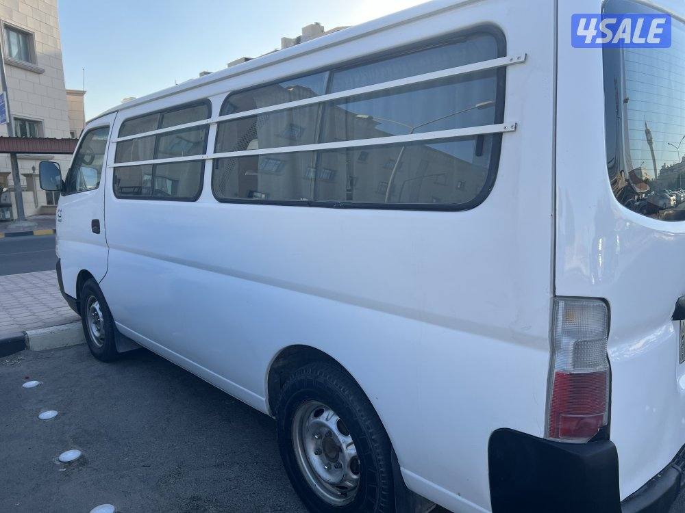 باص موديل 20022