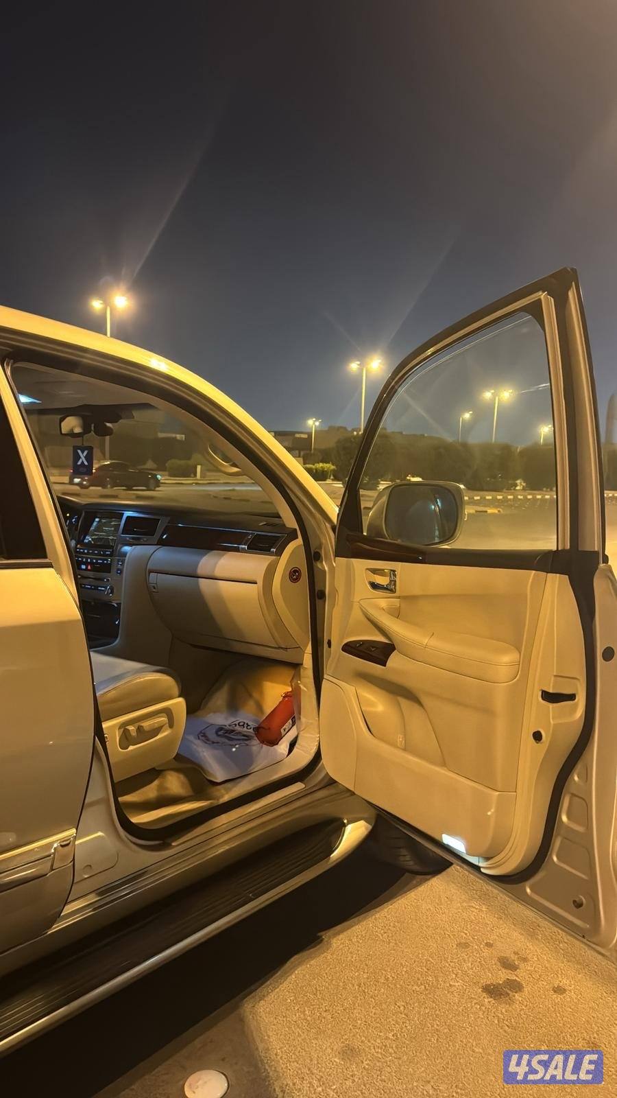 شرط الفحص لكزس ٢٠١٥ العداد 167 وكالة الساير سيرفس منتظم4