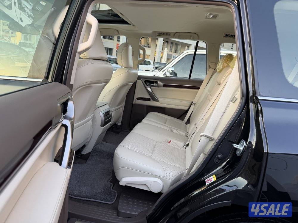 جيب لكزس GX460 موديل 2018 عداد 100 الف الساير سيرفيس وكالة منتظم2