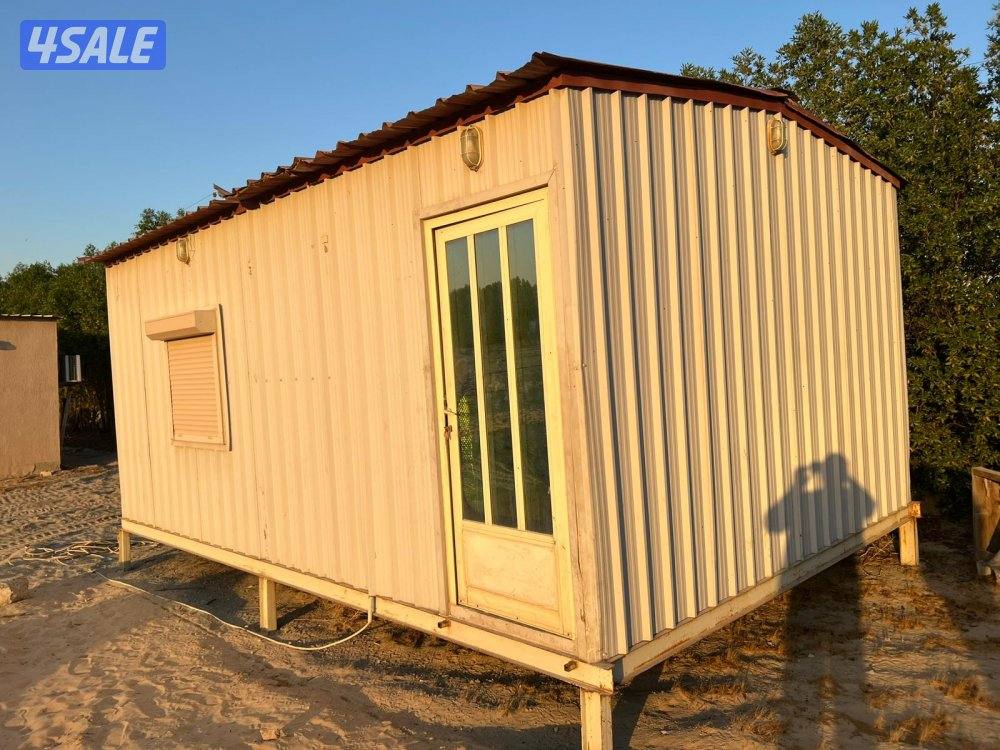 للبيع شاليه تفصال قياس ٤/٦ مع تكيف واغراضه غرفه وحمام3