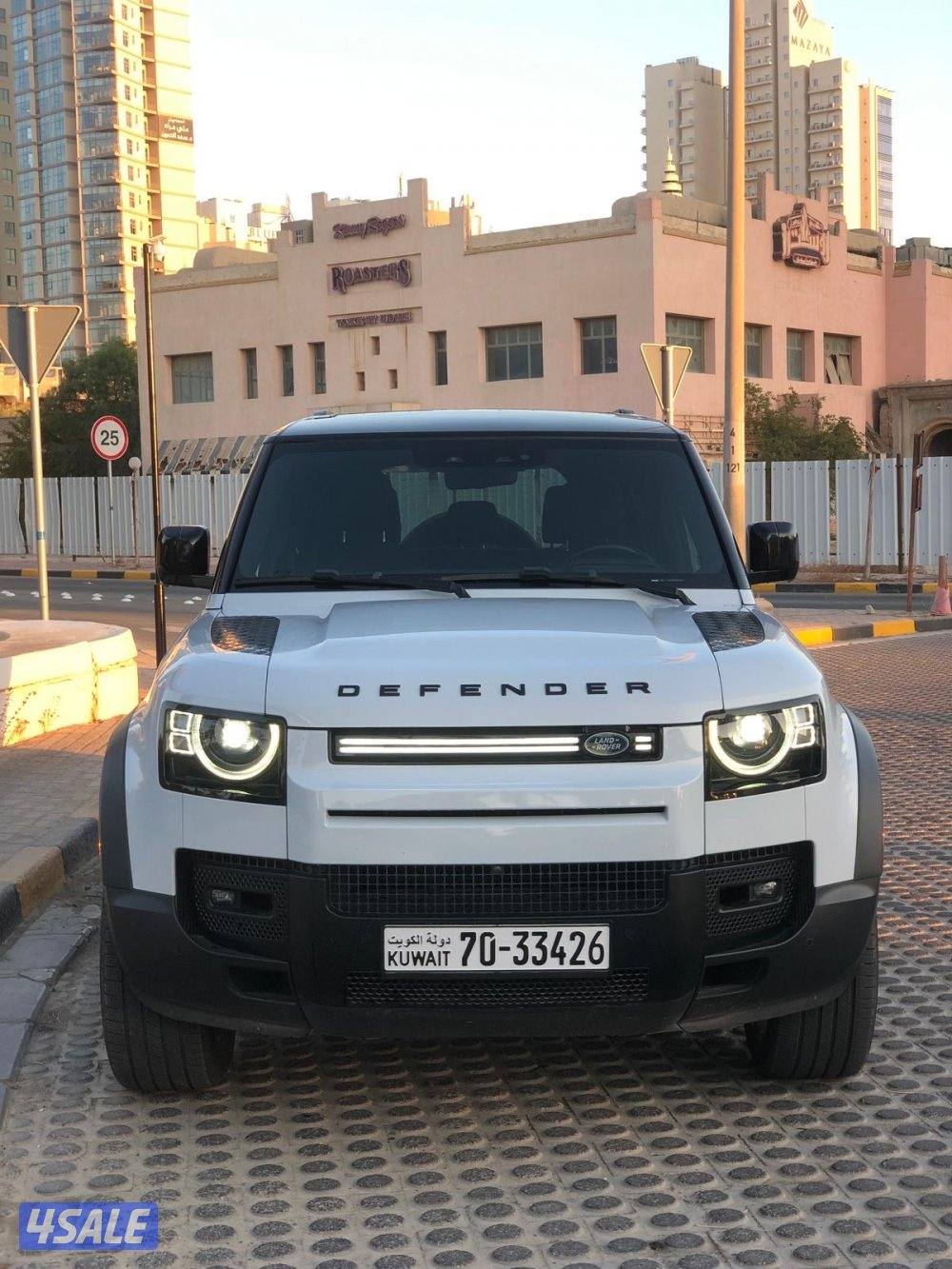 للبيع ديفندر موديل 20217